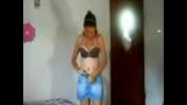 Tgirl Strokes her Bareback