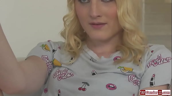 Small Tits Shemale Jenny Flowers Receives her Bf with a Boner and He