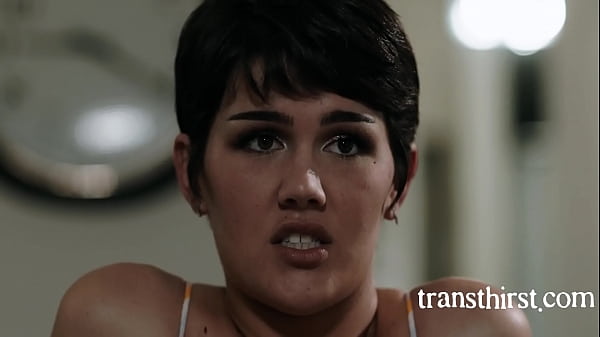 Super Hot Ts Daisy Taylor Catches her Jerking Off